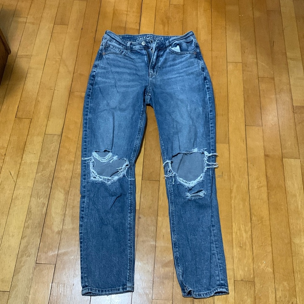 American Eagle Mom Jeans